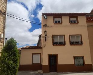 Vista exterior de Finca rústica de lloguer en Villarquemado amb Calefacció i Jardí privat