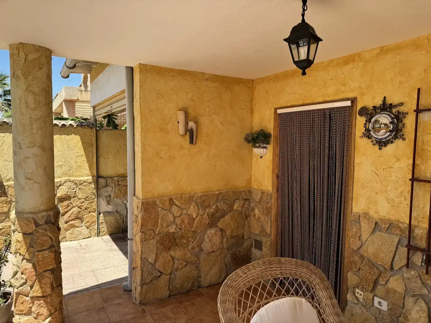 Maisonette zur Miete in Calle Via, 206, Bahia