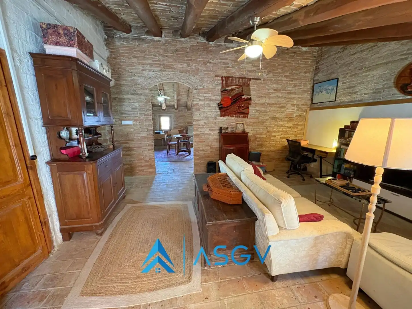 Sala de estar de Casa o chalet en venta en Torrelavit con Calefacción, Terraza y Balcón