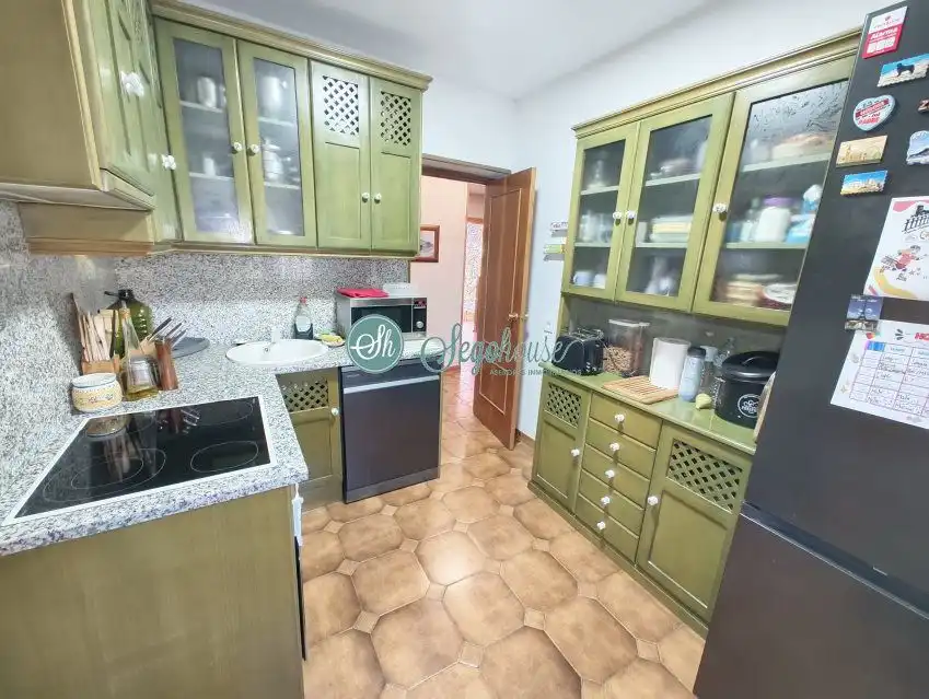 Detached house with garden for sale in Valverde del Majano, imagen 43