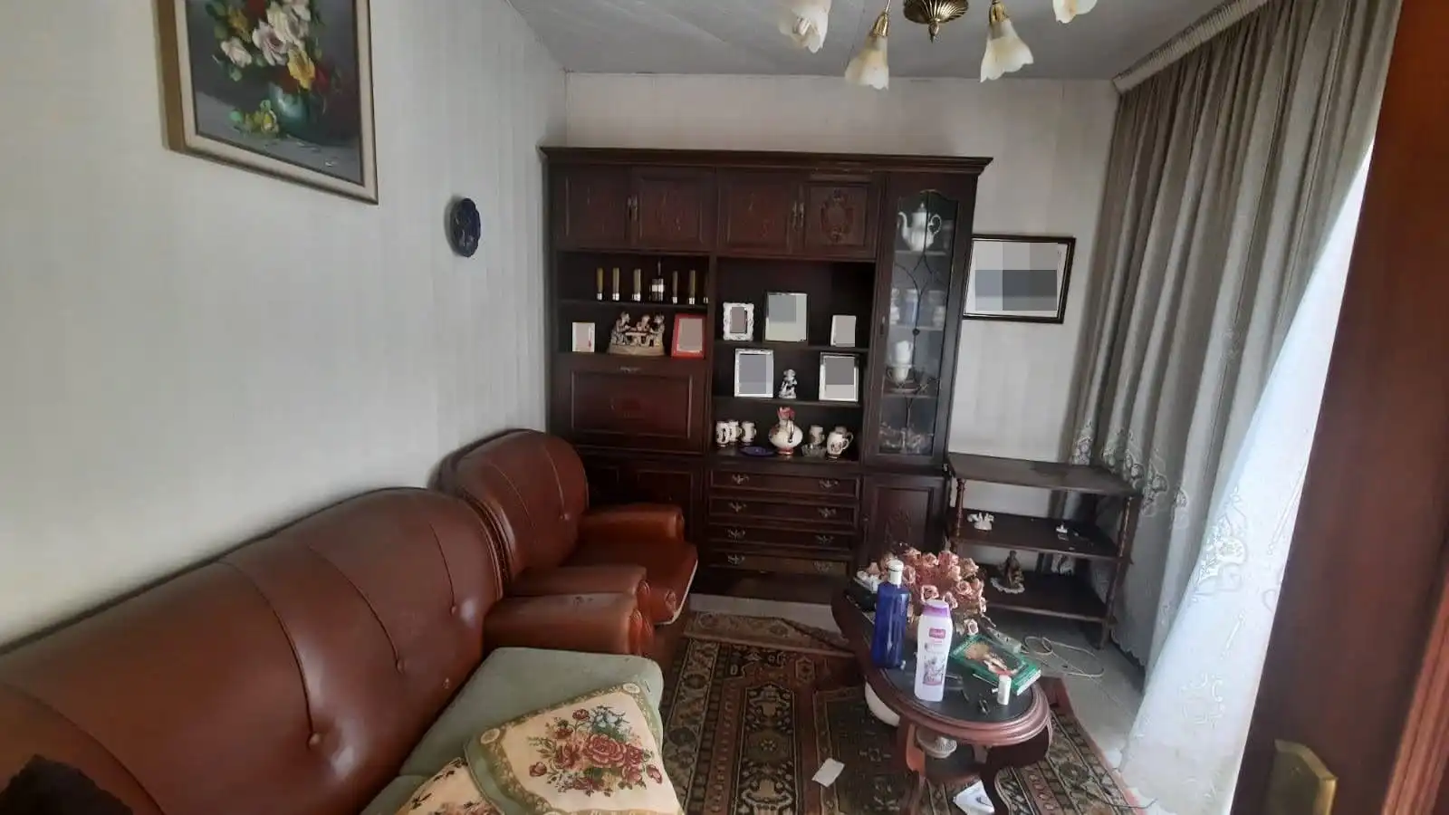 Wohnzimmer von Einfamilien-Reihenhaus zum Verkauf in Ribeira mit Heizung und Privatgarten