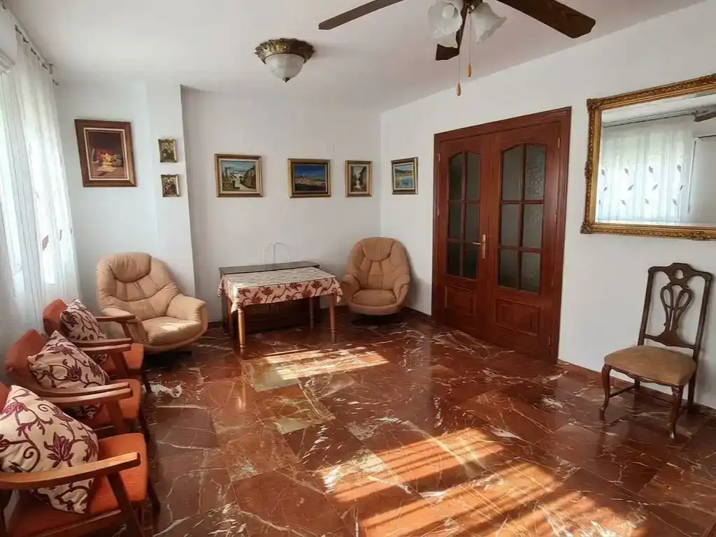 Sala d'estar de Pis en venda en  Jaén Capital amb Aire condicionat