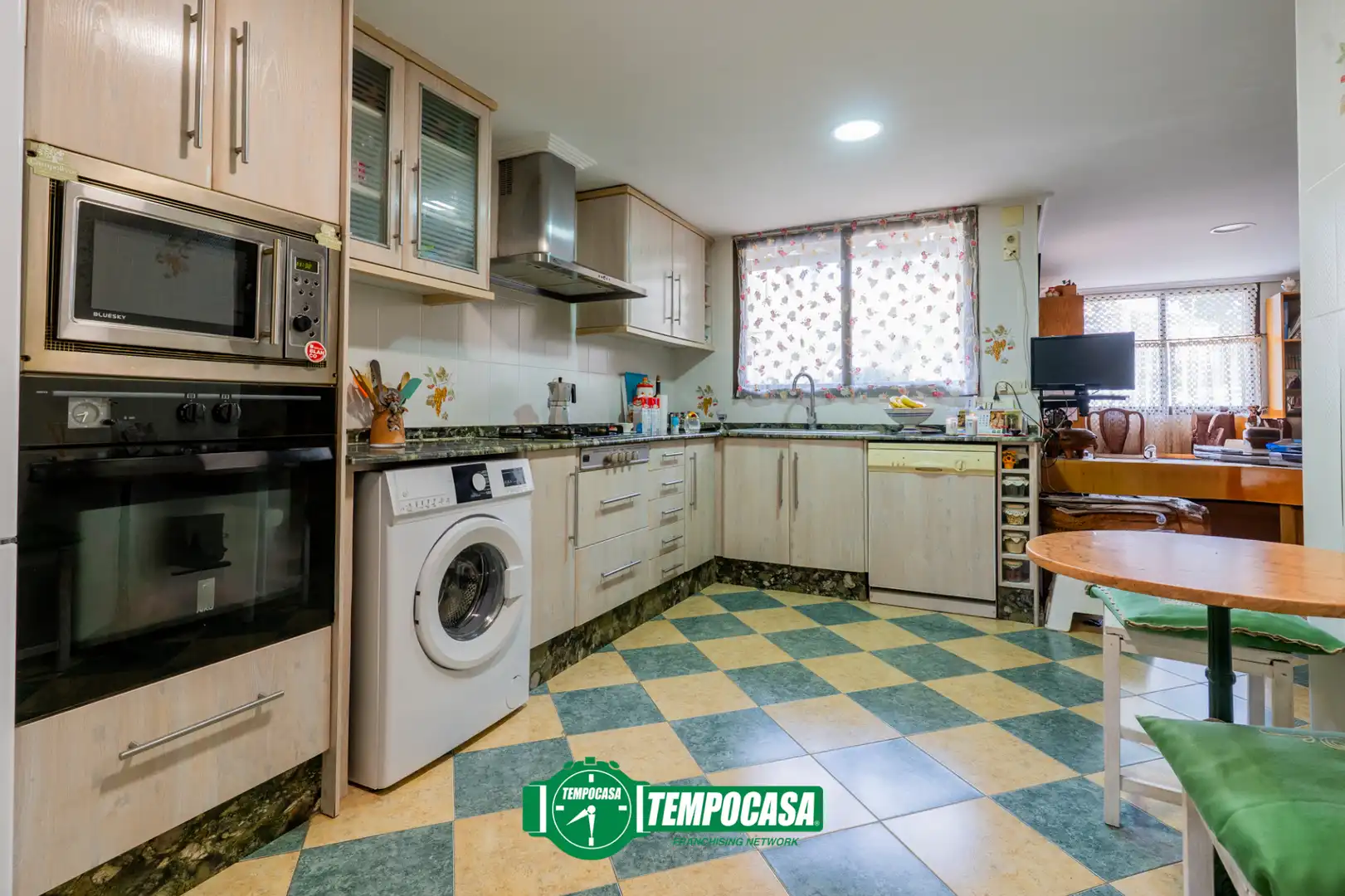 Casa a schiera con terrazza in vendita a Avinguda Guillem Tatay, imagen 16