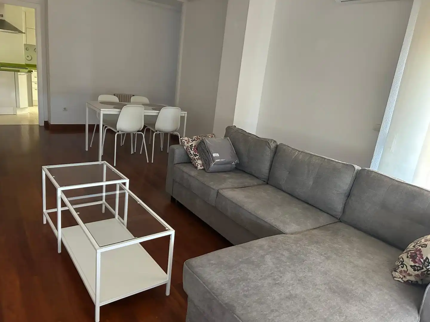 Living room of Flat for rent in Elche / Elx  with Air Conditioner, Heating and Parquet flooring