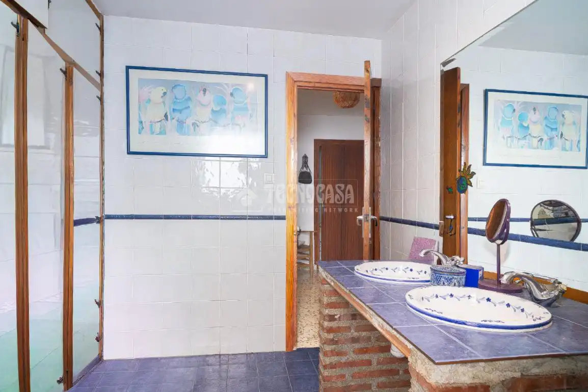 Baño de Piso en venta en Salobreña