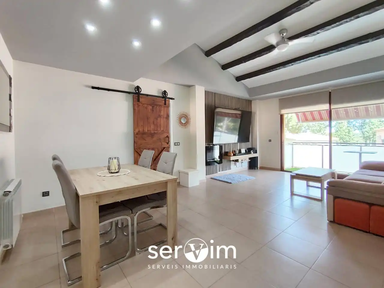 Comedor de Piso en venta en Santa Cristina d'Aro con Calefacción, Terraza y Trastero