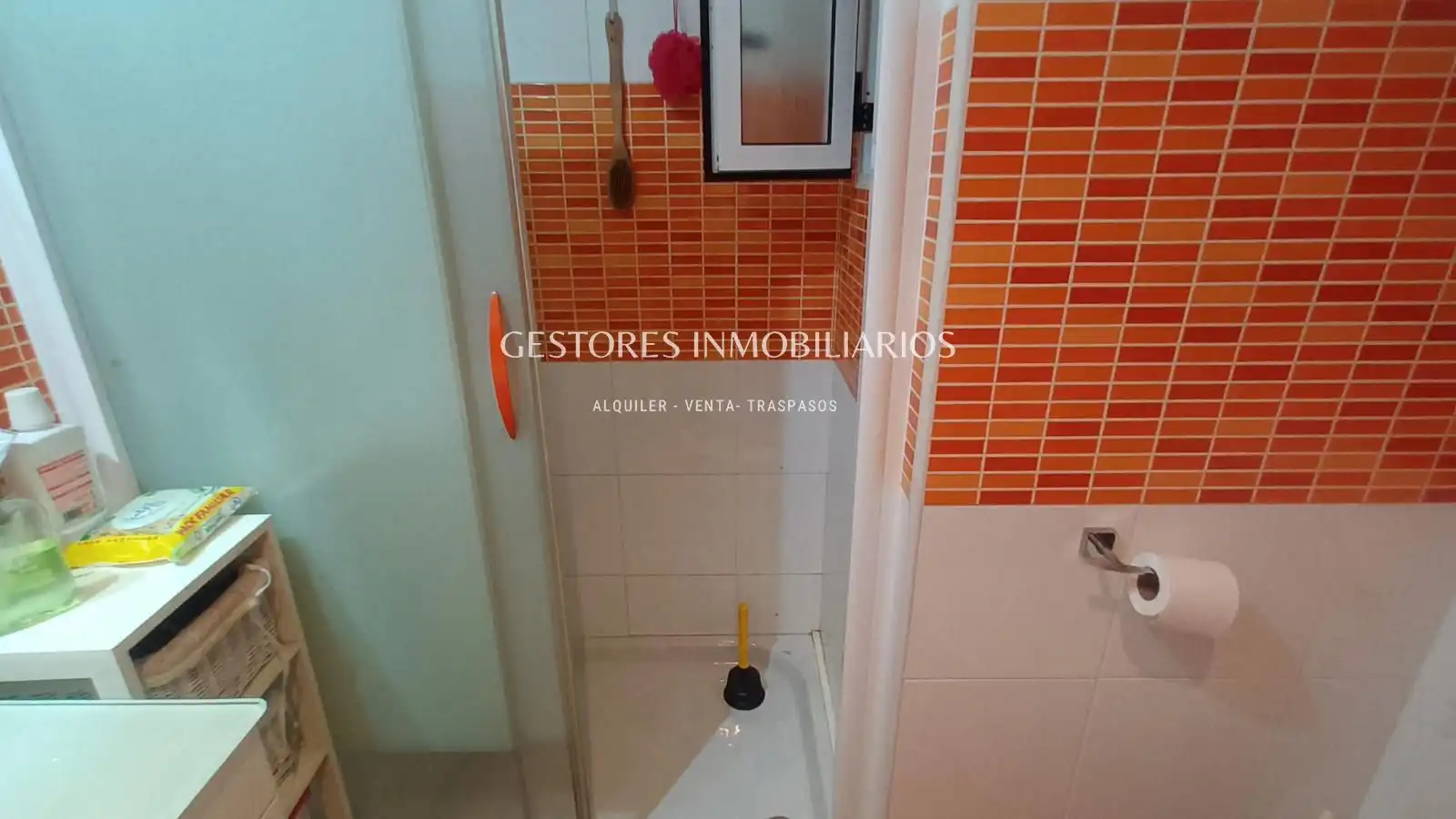 Baño de Piso en venta en Cocentaina con Aire acondicionado, Terraza y Amueblado