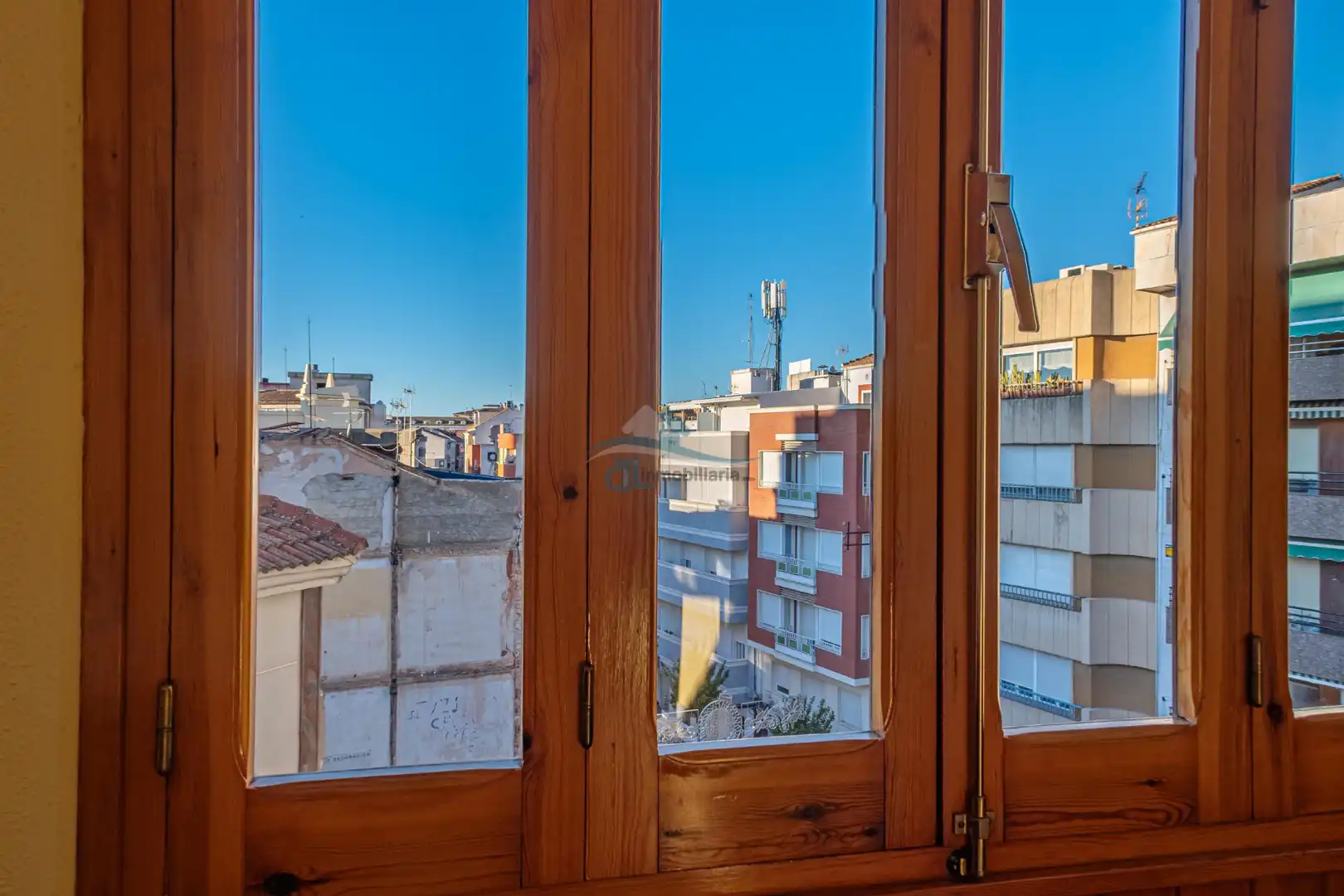 Habitación de Piso de alquiler en Linares con Aire acondicionado, Calefacción y Lavadora