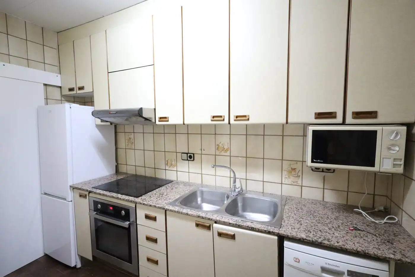 Küche von Wohnung zum Verkauf in Barcelona mit Heizung, Balkon und Haustechnik