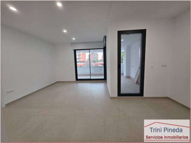 Piso en Alquiler en Calle la Rambla de Almería, 1 en Bellavista