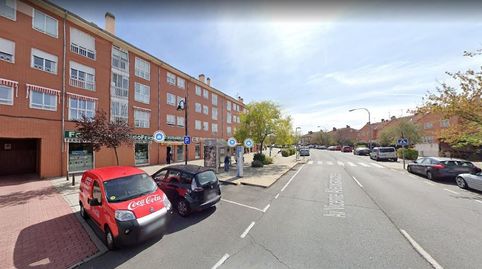 Plaza de garaje en venta en Nueva Segovia, en Vicente Aleixandre. Con capacidad para un coche y una moto. Ref.- G277

¡¡ En TRIA