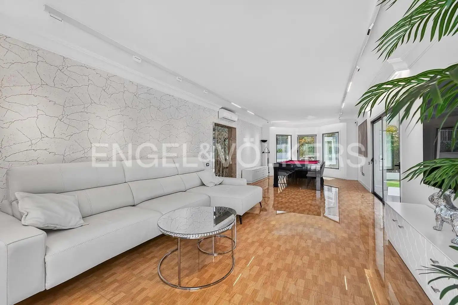 Sala de estar de Casa o chalet en venta en Adeje con Aire acondicionado, Terraza y Piscina