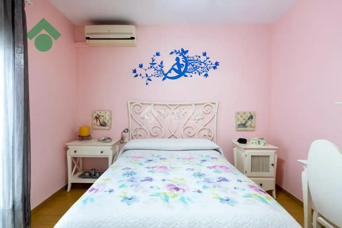 Schlafzimmer von Einfamilien-Reihenhaus zum Verkauf in Nueva Nerja