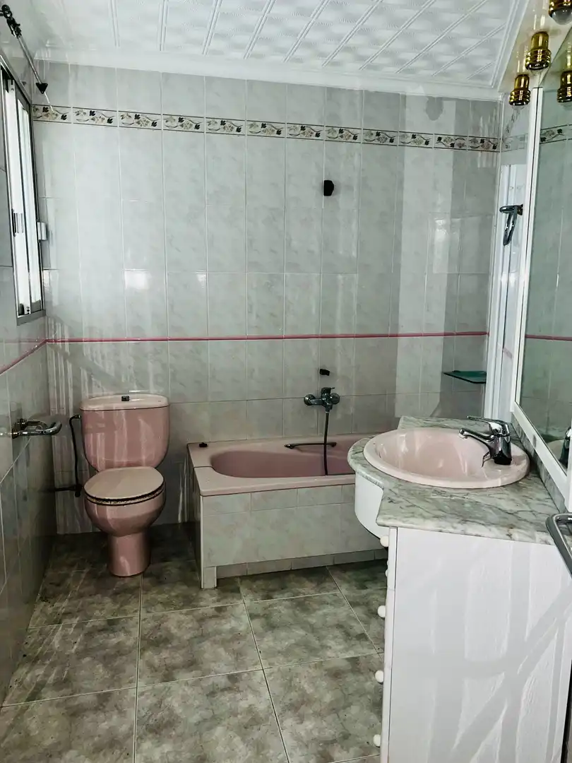 Bathroom of Flat for sale in Biar  with Heating