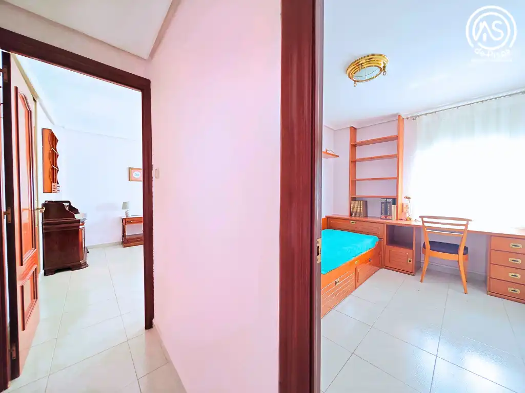 Habitación de Piso en venta en Zaragoza con Aire acondicionado, Calefacción y Amueblado