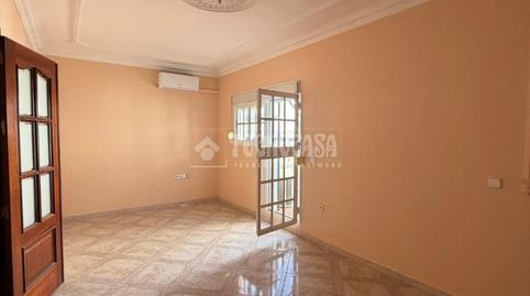 Foto 5 de Piso de alquiler en Torre Cruz - Los Molinos, Utrera