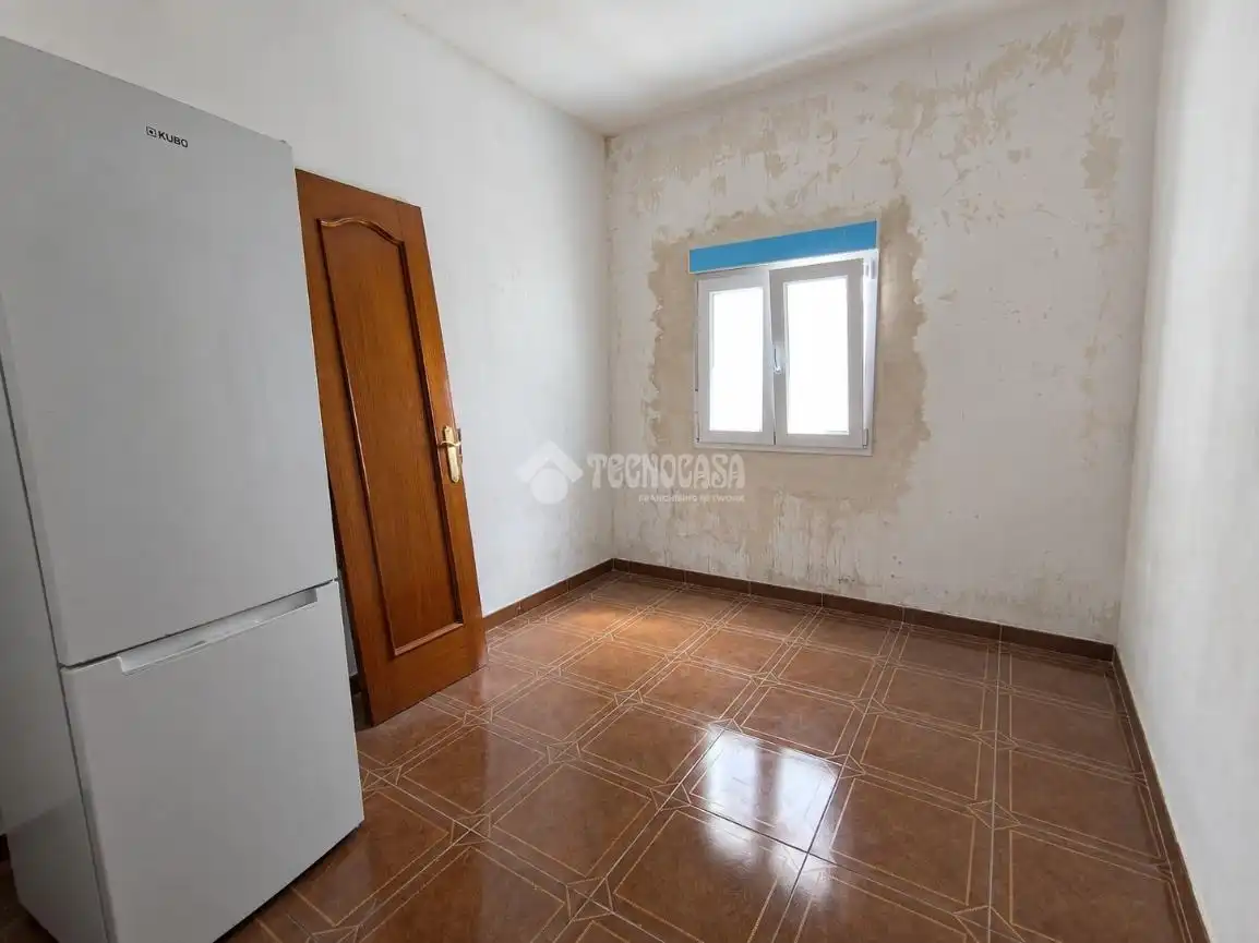 Habitación de Casa adosada en venta en Alcalá de Henares con Aire acondicionado y Trastero