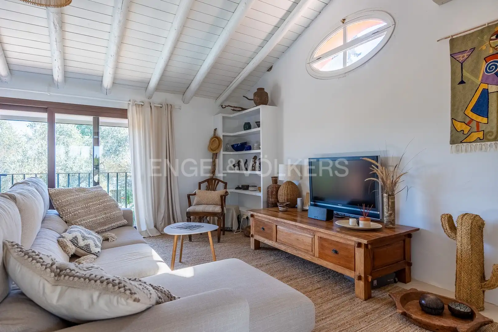 Sala d'estar de Casa o xalet en venda en Espartinas amb Aire condicionat, Calefacció i Jardí privat