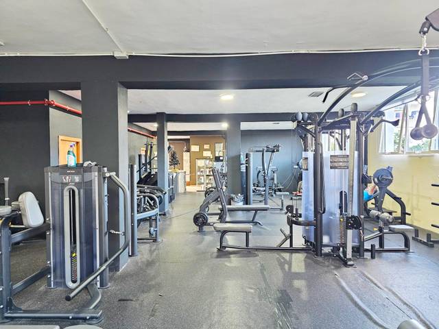 Local comercial en Alquiler en El Montgó