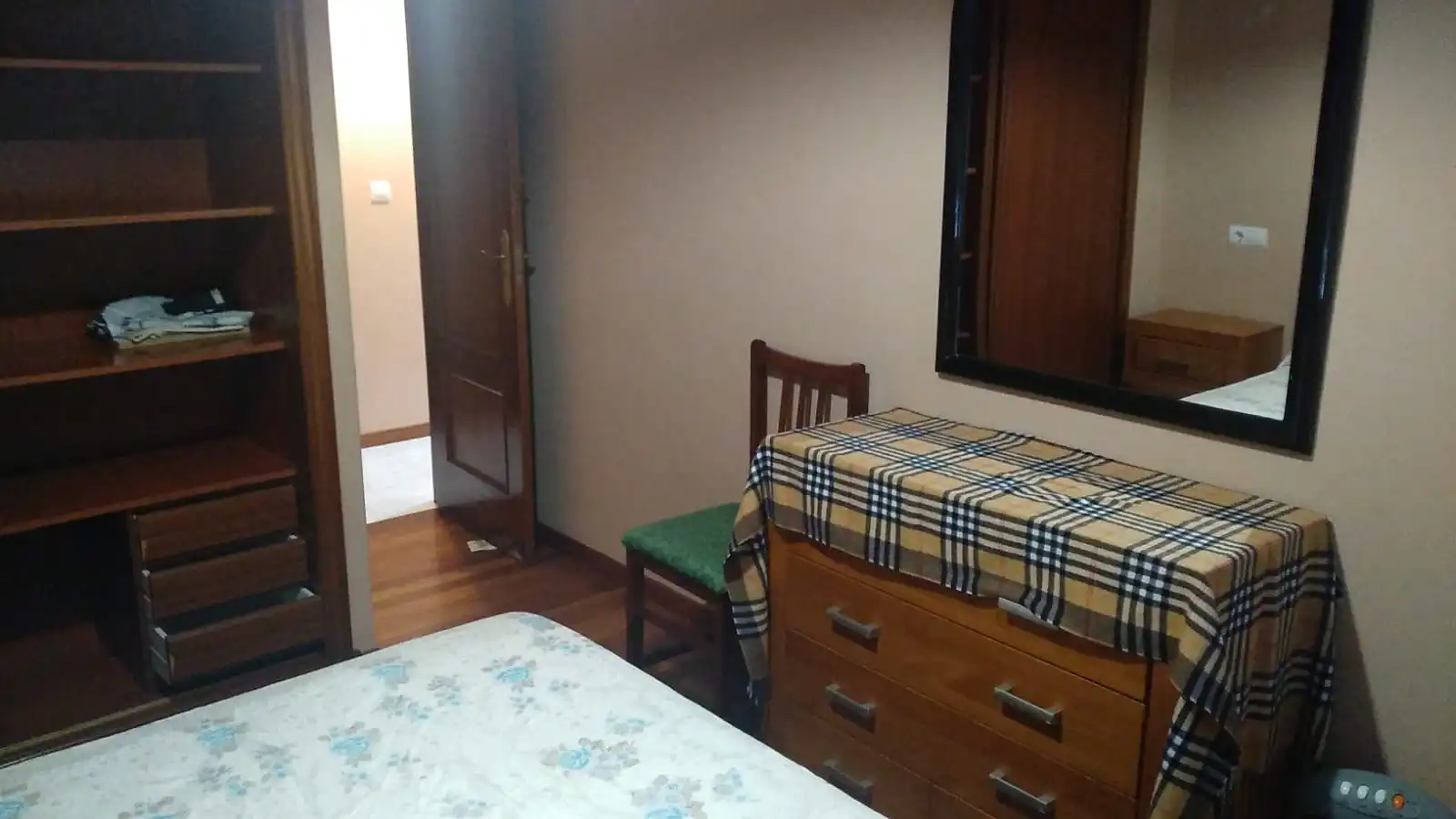 Bedroom of Flat for rent in O Burgo - Campus Universitario