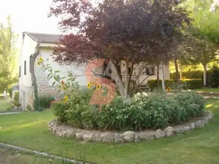 Jardín de Casa o chalet en venta en Cubillas de Santa Marta con Calefacción, Jardín privado y Terraza