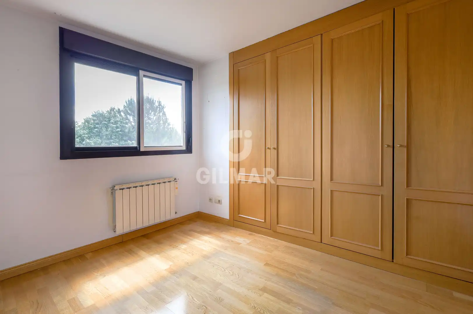 Bedroom of Flat for sale in Madrid  with Heating, Private garden and Storage room