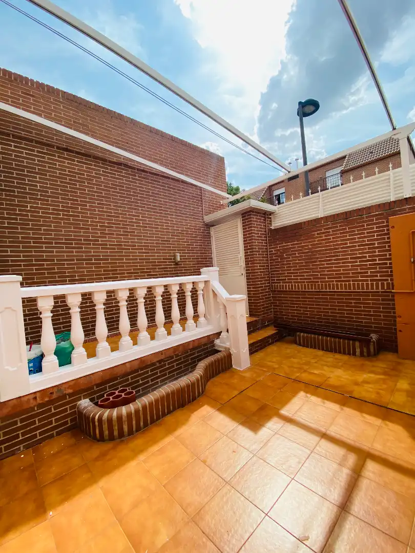 Detached homes for sale in Calle Secundino Zuazo, La Garena
