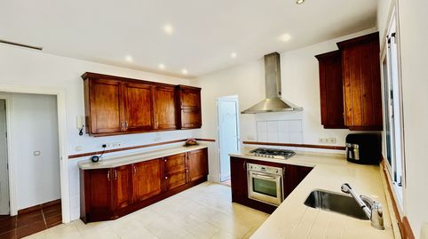 Villa exquisita con Prime Ubicación, Cerca de Clubes Prestigiosos y Oportunidades de Recreación Infinitas, imatge 5