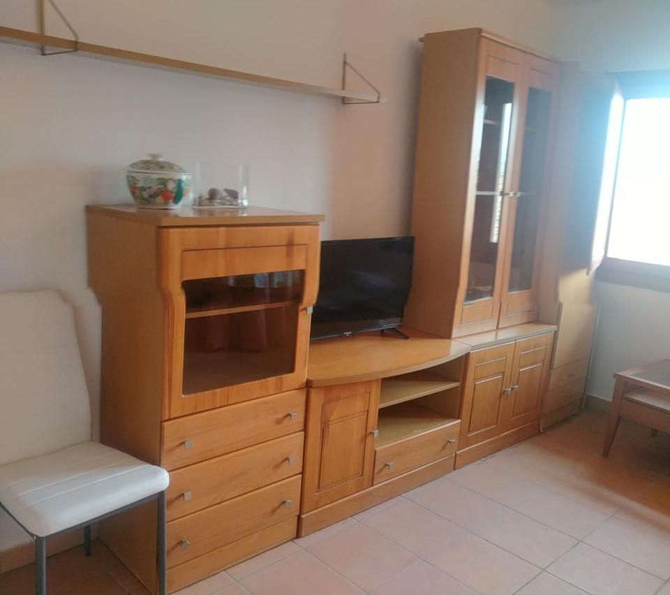 Sala d'estar de Estudi en venda en Calatayud amb Calefacció i Moblat