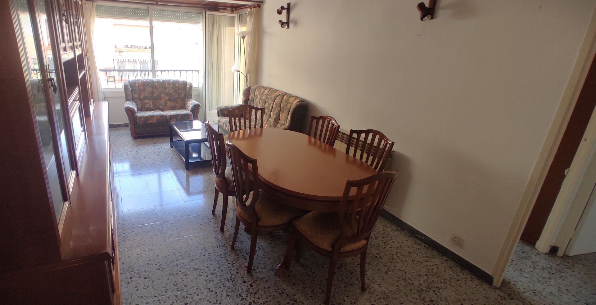 Comedor de Piso de alquiler en El Masnou con Calefacción, Terraza y Amueblado