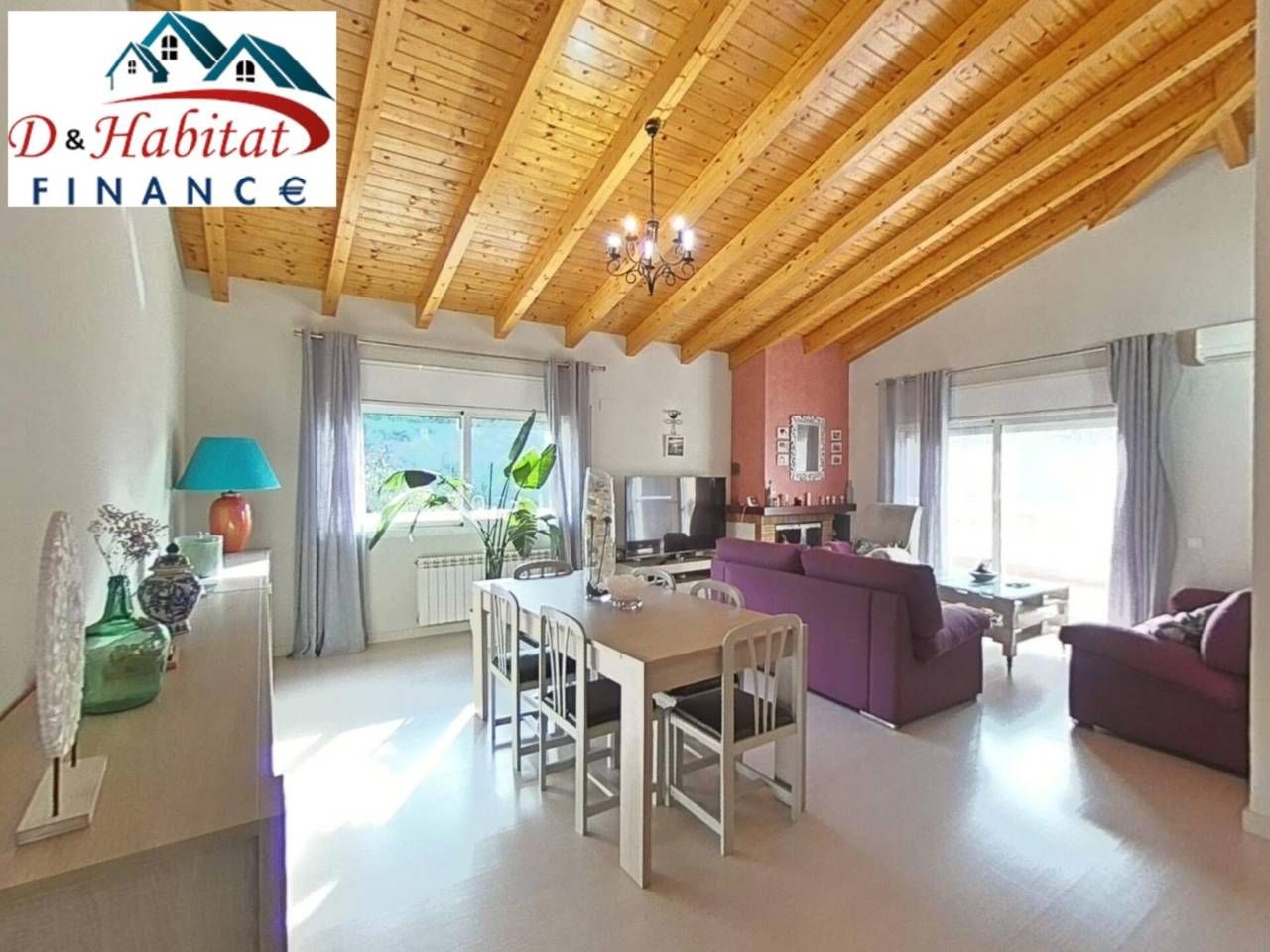 Sala d'estar de Casa o xalet en venda en Rubí amb Aire condicionat, Calefacció i Parquet