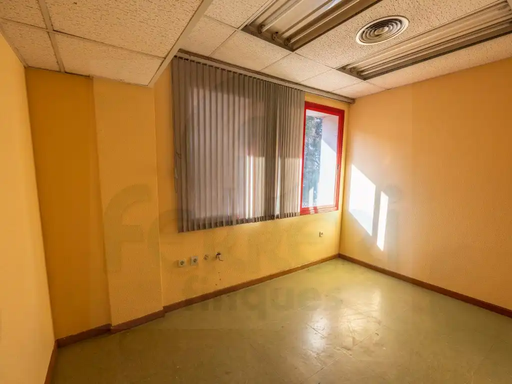 Local comercial en venda a Calle Mossen Camil Rosell, imagen 9