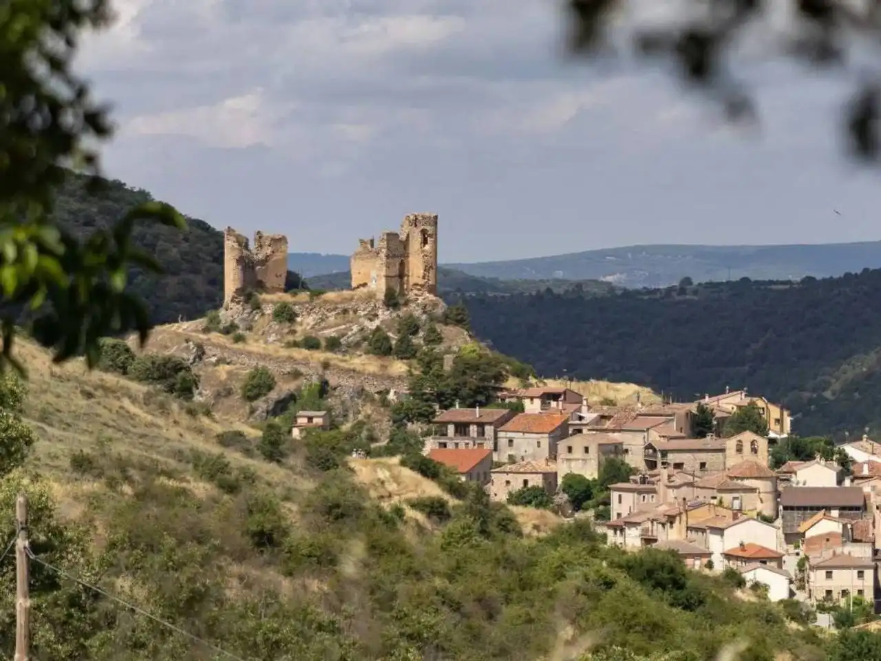Außenansicht von Gebäude zum Verkauf in Sigüenza