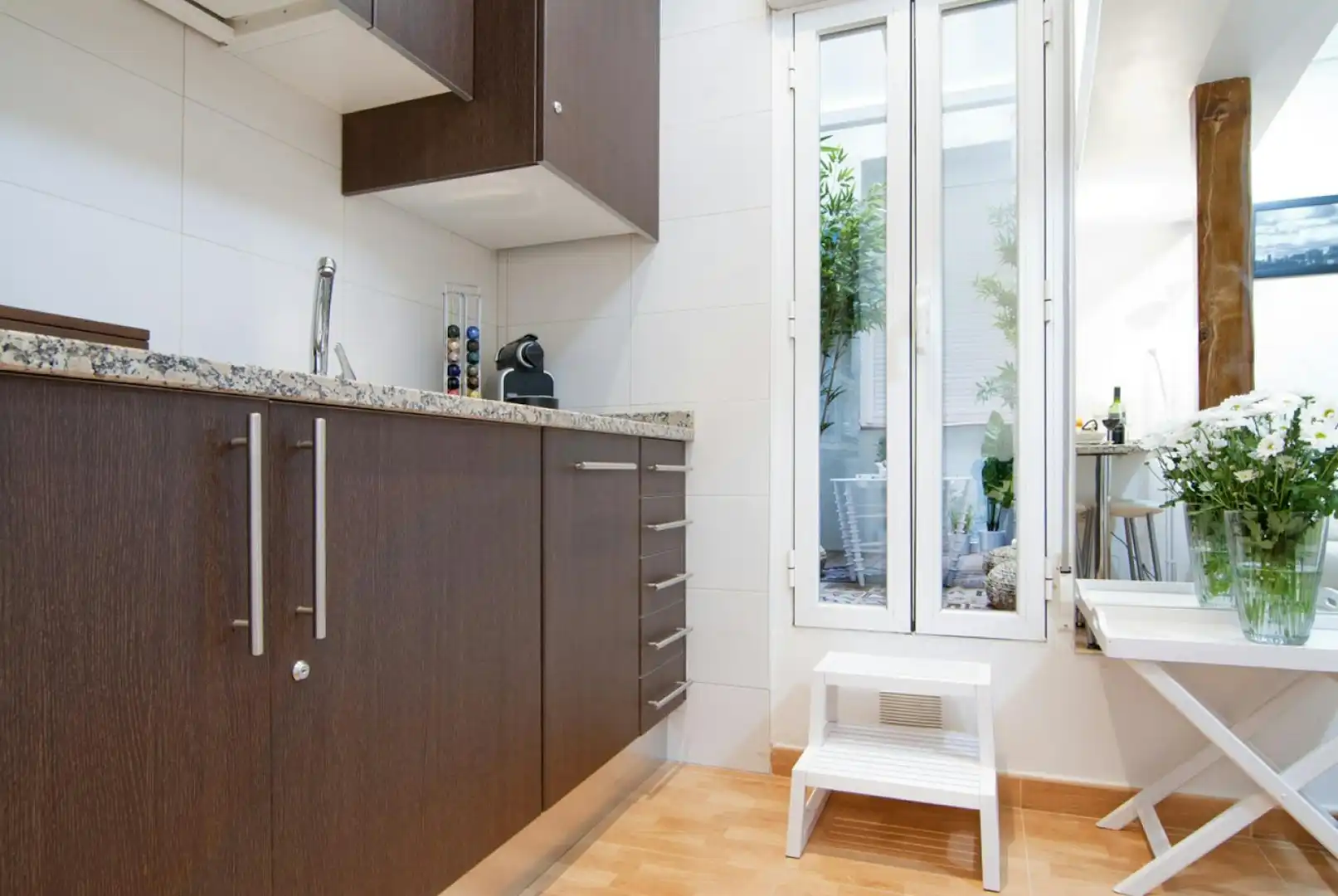 Kitchen of Flat for rent in Madrid  with Air Conditioner, Furnished and Washing machine