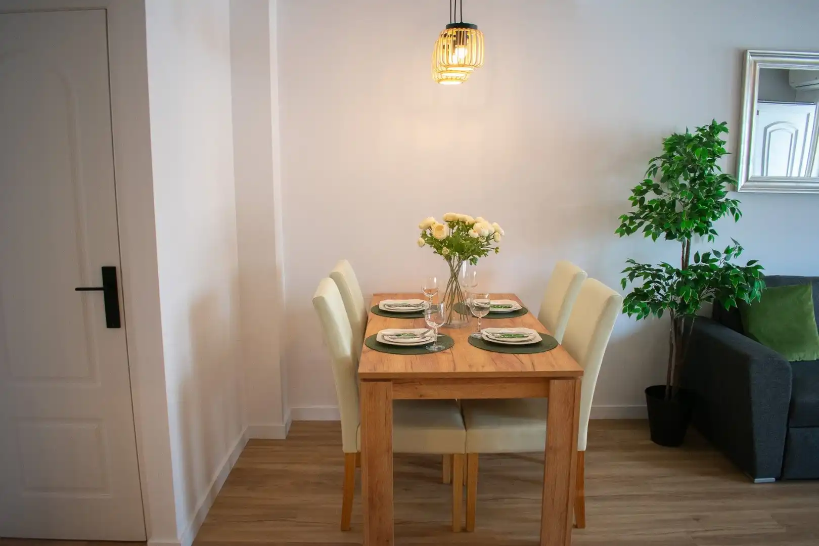Comedor de Casa adosada en venta en Orihuela con Aire acondicionado, Calefacción y Jardín privado