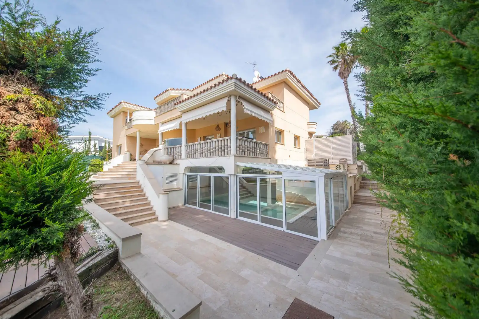 Vista exterior de Casa o chalet en venta en Alella con Aire acondicionado, Calefacción y Jardín privado