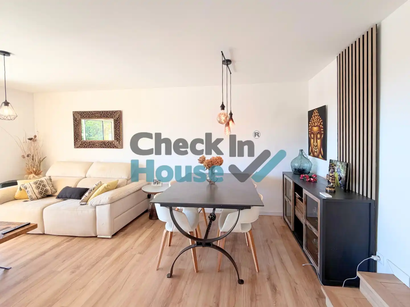 Sala de estar de Planta baja en venta en Castell d'Aro, Platja d'Aro i s'Agaró con Aire acondicionado, Jardín privado y Trastero