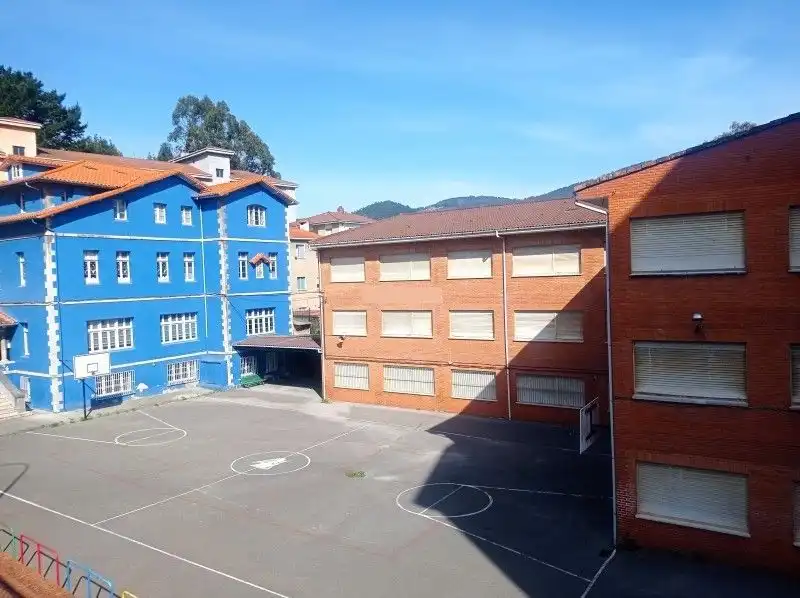 Vista exterior de Oficina en venta en Pravia con Terraza