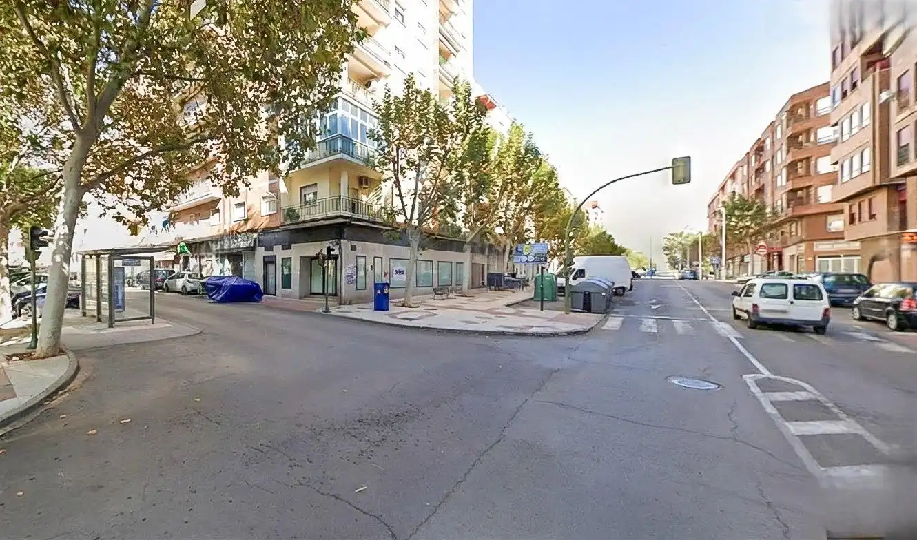 Vista exterior de Pis en venda en Puertollano amb Aire condicionat, Parquet i Moblat