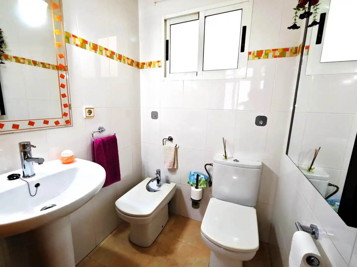 Baño de Piso en venta en Elche / Elx con Terraza, Amueblado y Balcón