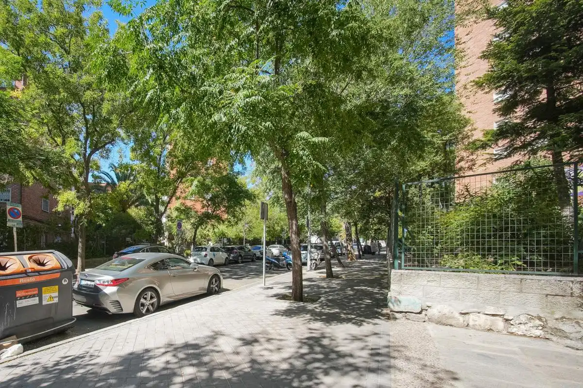 Exterior view of Flat for sale in Madrid  with Heating, Private garden and Terrace