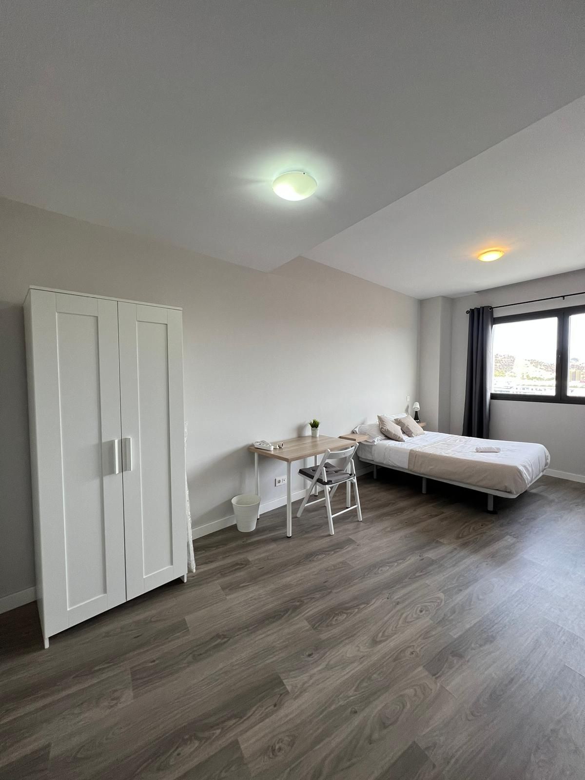 Piso para compartir en Bulevar Louis Pasteur, 16, El Tejar - Hacienda Bizcochero