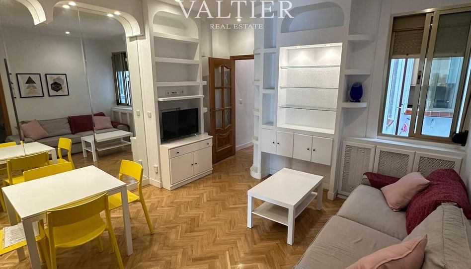 Piso de alquiler en Calle de Maudes, Ríos Rosas - Nuevos Ministerios - Imagen 3