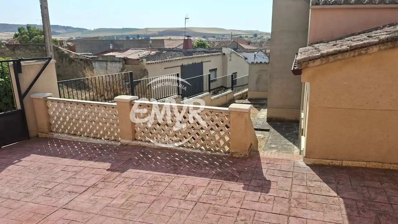 Terraza de Casa o chalet en venta en Coreses con Calefacción y Jardín privado