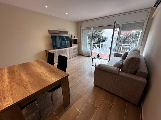 Apartamento en Alquiler en Avinguda Enric Granados, 12 en Regueral - Prat d'en Forés