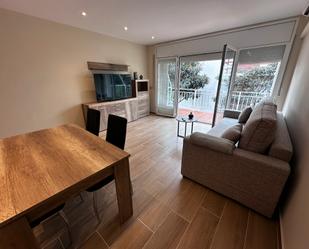 Sala d'estar de Apartament de lloguer en Cambrils amb Aire condicionat i Terrassa