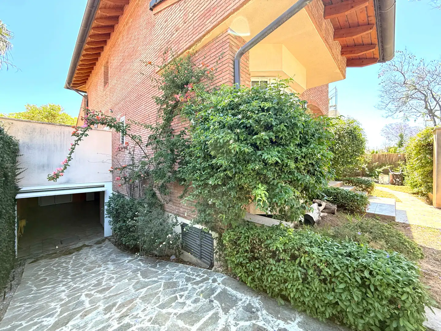 Detached house with pool for sale in Carrer de Josep Clarà, imagen 67