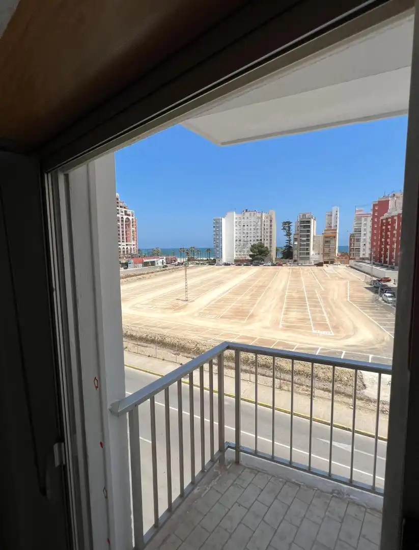 Habitación de Apartamento en venta en Cullera con Terraza, Amueblado y Horno