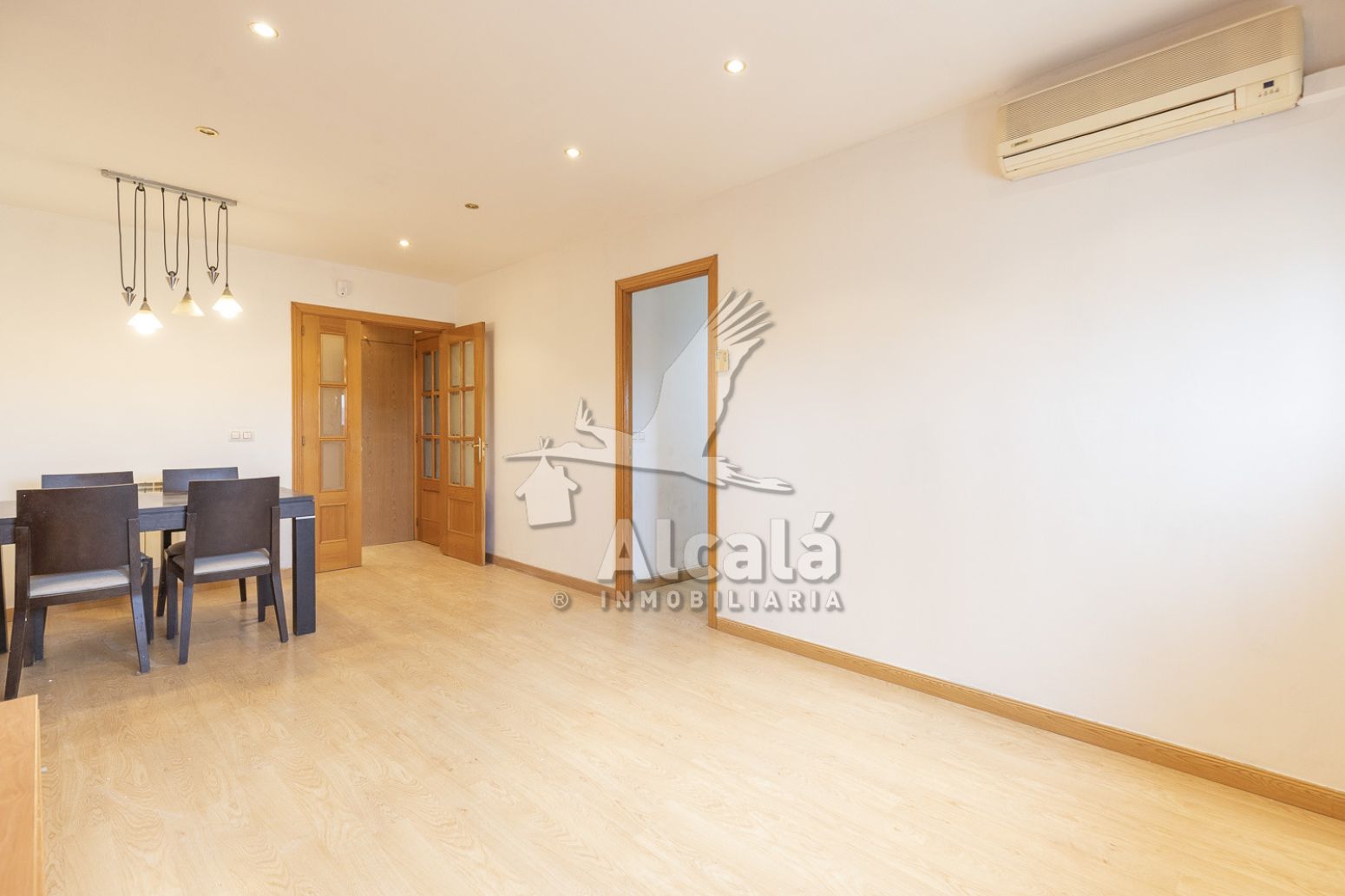 Schlafzimmer von Wohnung zum verkauf in Mejorada del Campo mit Klimaanlage und Heizung