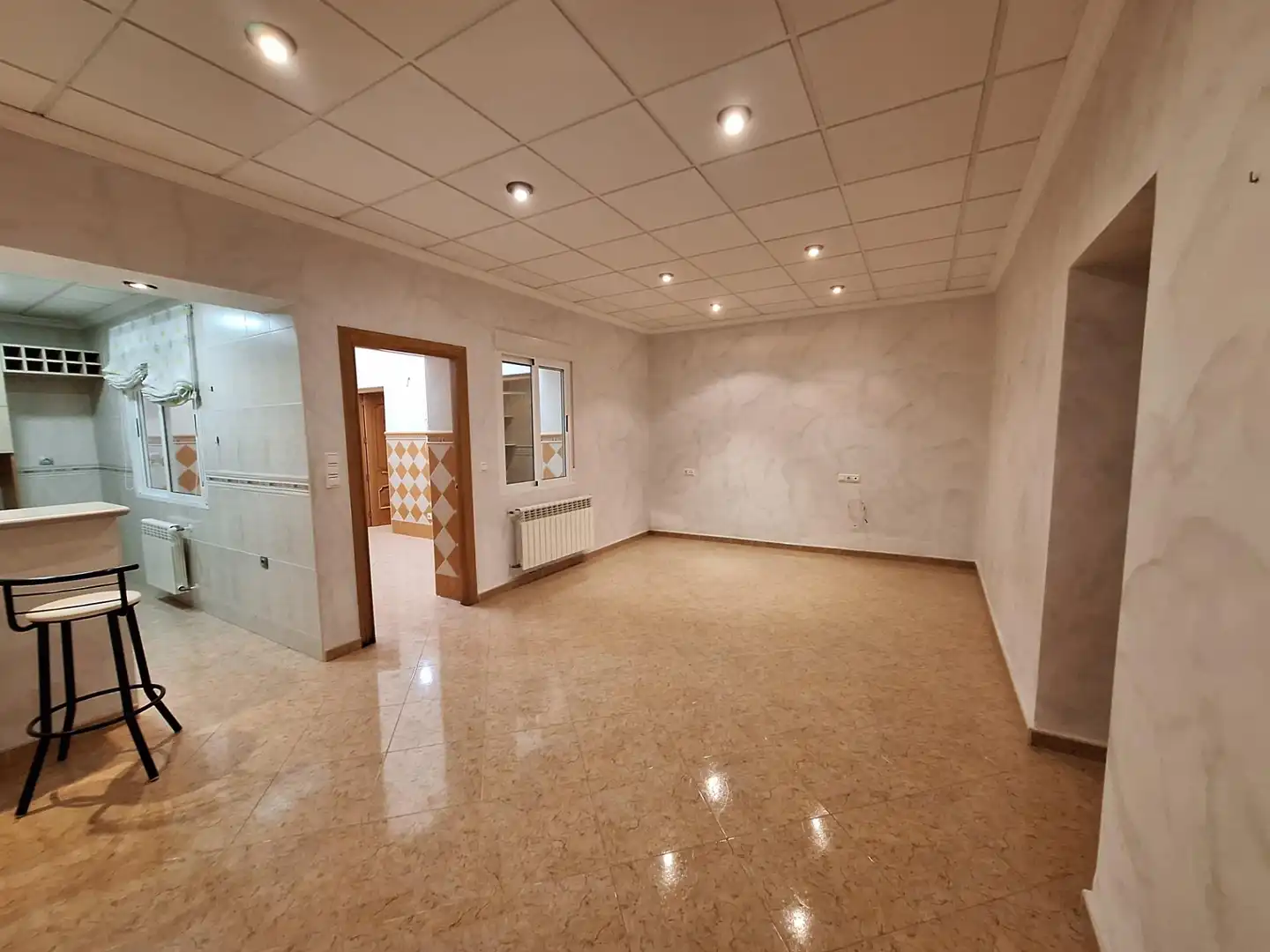 Casa o chalet en venta en Algueña con Calefacción, Balcón y Jacuzzi